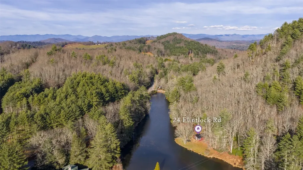 24 Flintlock Road Cullowhee NC 28723
