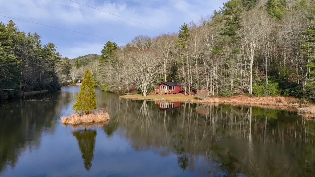 24 Flintlock Road Cullowhee NC 28723