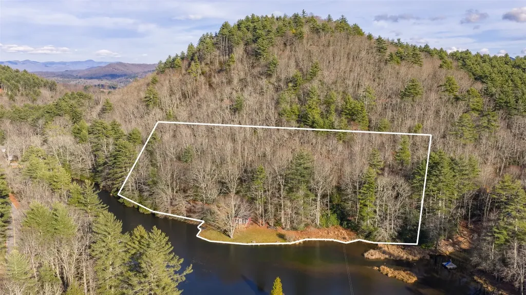 24 Flintlock Road Cullowhee NC 28723