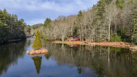 24 Flintlock Road Cullowhee NC 28723