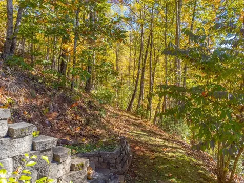 325 Garden Flats Franklin NC 28734