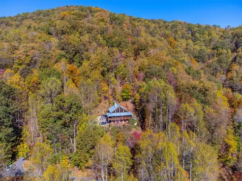 325 Garden Flats Franklin NC 28734