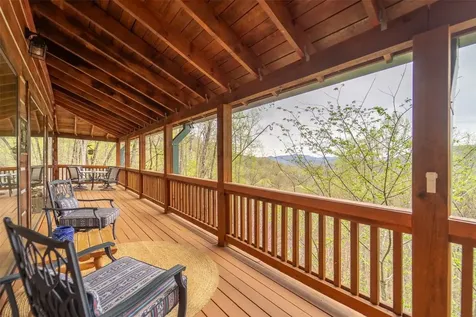 325 Garden Flats Franklin NC 28734