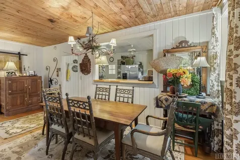 48 Holt Knob Road Highlands NC 28741