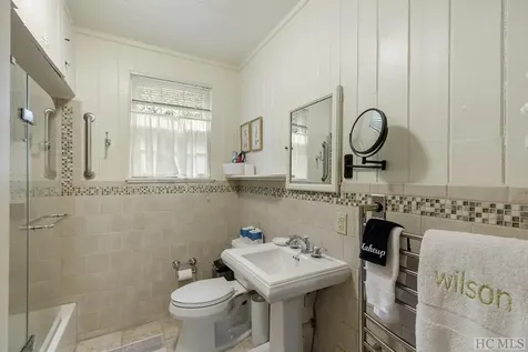 48 Holt Knob Road Highlands NC 28741