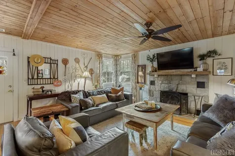 48 Holt Knob Road Highlands NC 28741