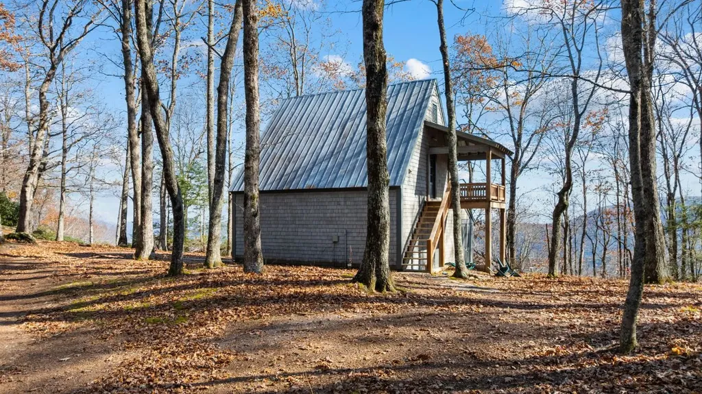 1764 Retreat Lane Highlands NC 28741