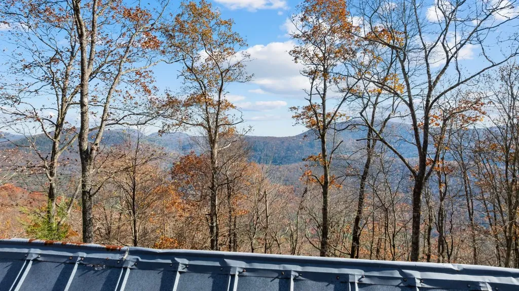 1764 Retreat Lane Highlands NC 28741