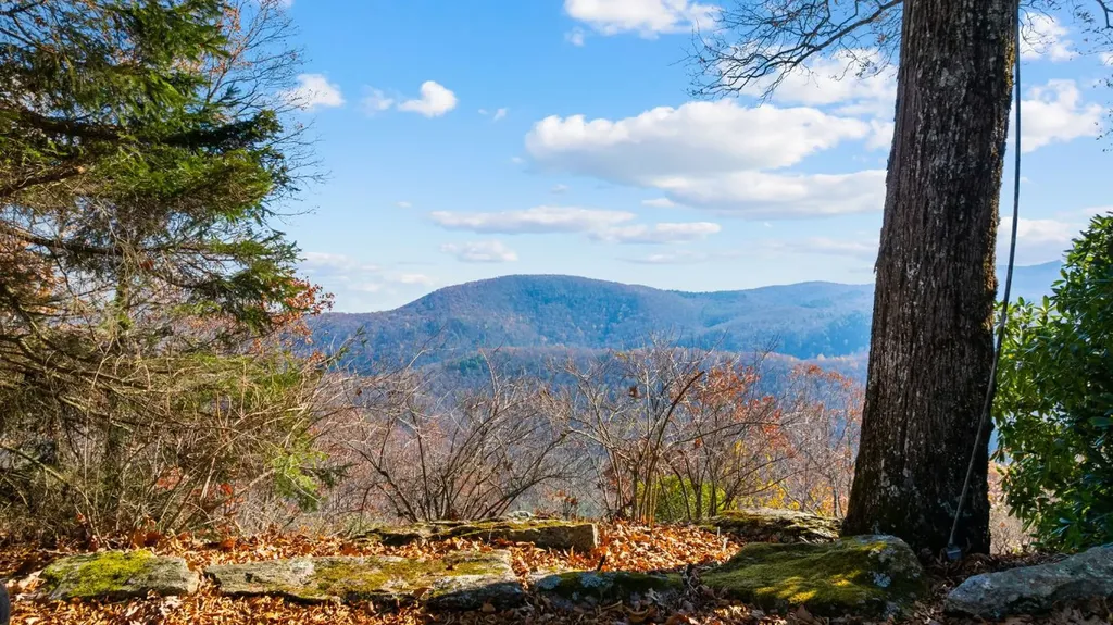 1764 Retreat Lane Highlands NC 28741