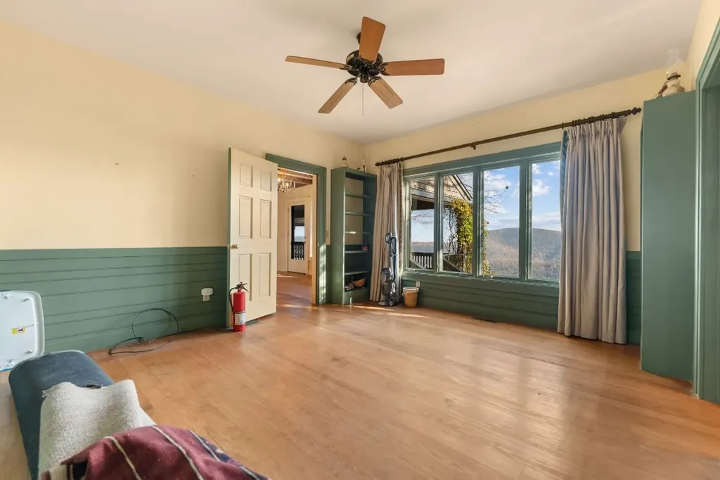 1764 Retreat Lane Highlands NC 28741