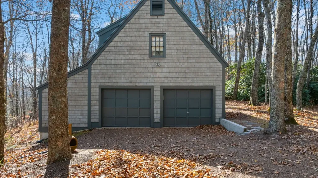 1764 Retreat Lane Highlands NC 28741