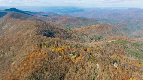 1764 Retreat Lane Highlands NC 28741