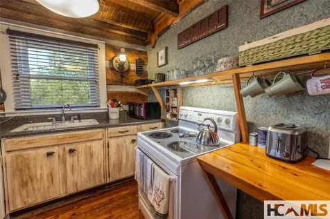 1524 Mccall Road Cashiers NC 28717