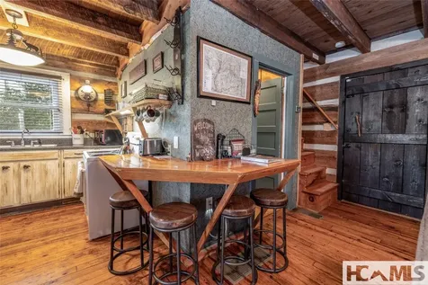 1524 Mccall Road Cashiers NC 28717