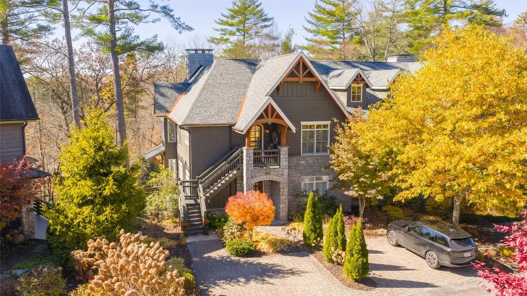 47 Brock Court Highlands NC 28741