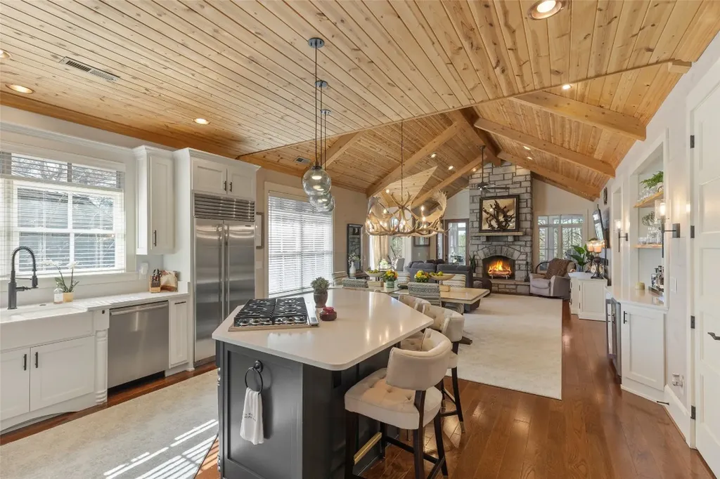 47 Brock Court Highlands NC 28741