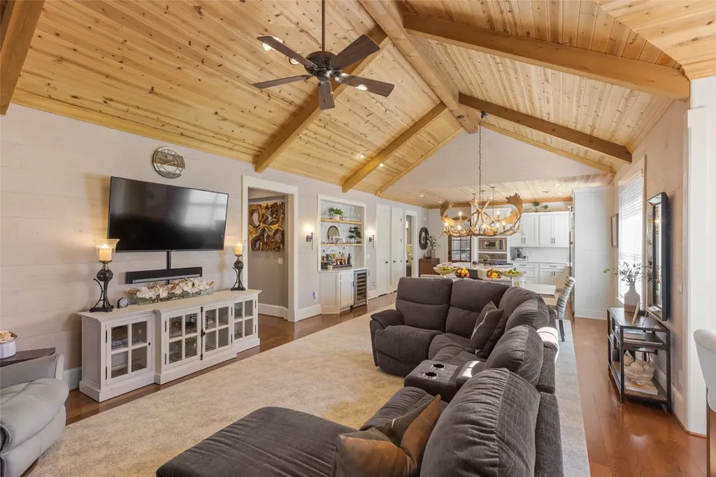 47 Brock Court Highlands NC 28741