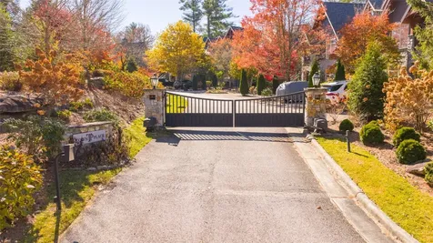 47 Brock Court Highlands NC 28741