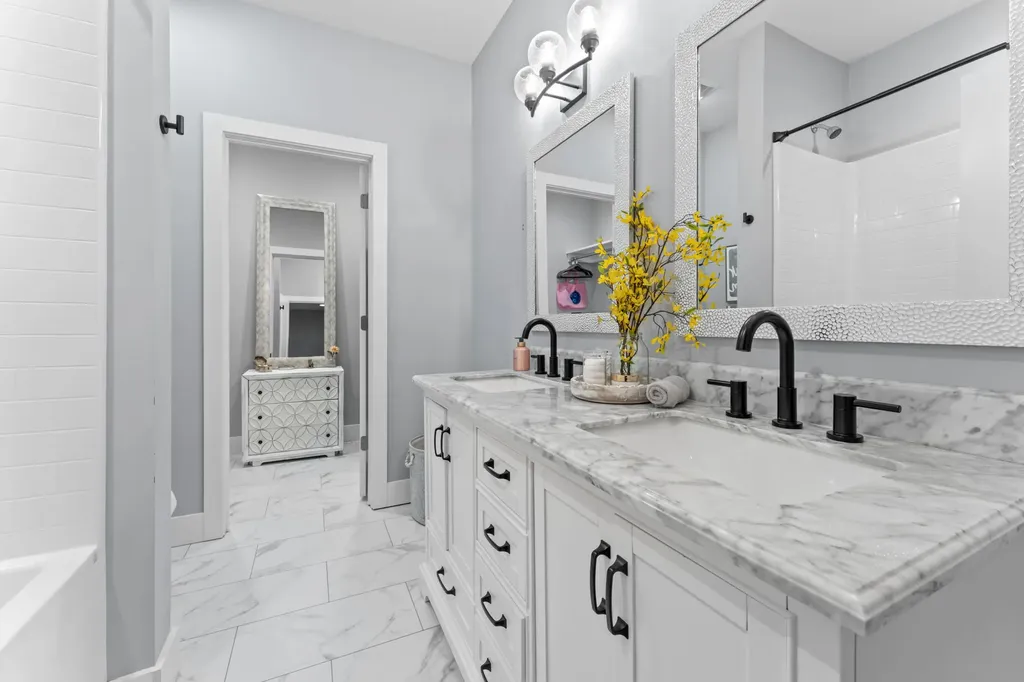 80 Bartram Cove Lane Highlands NC 28741