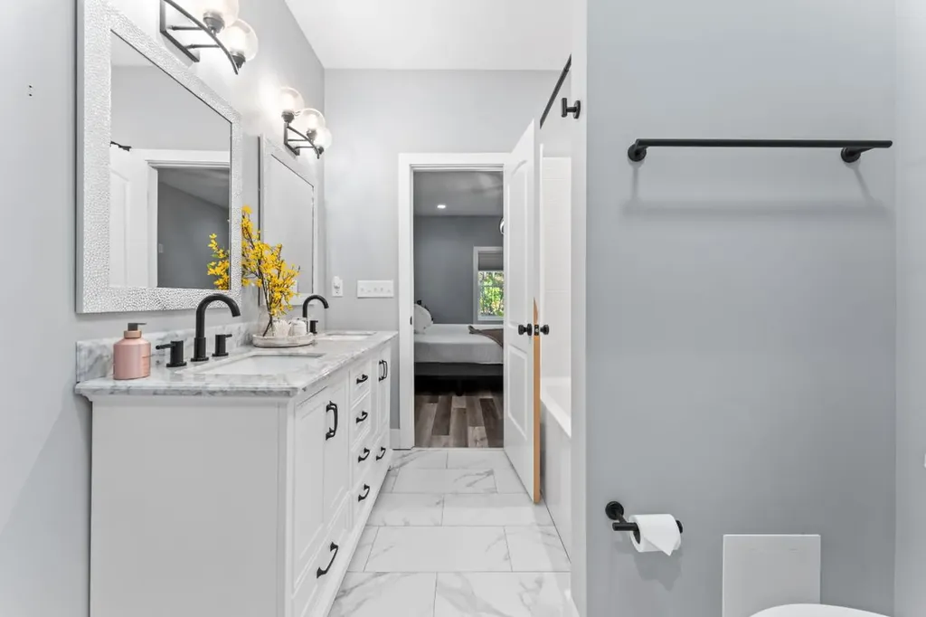 80 Bartram Cove Lane Highlands NC 28741