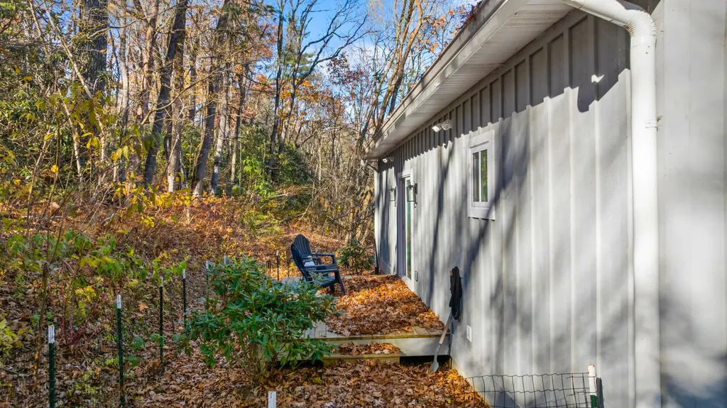 80 Bartram Cove Lane Highlands NC 28741