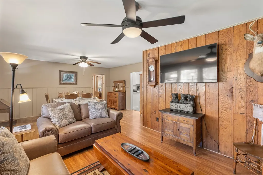 181 Cherokee Drive Highlands NC 28741