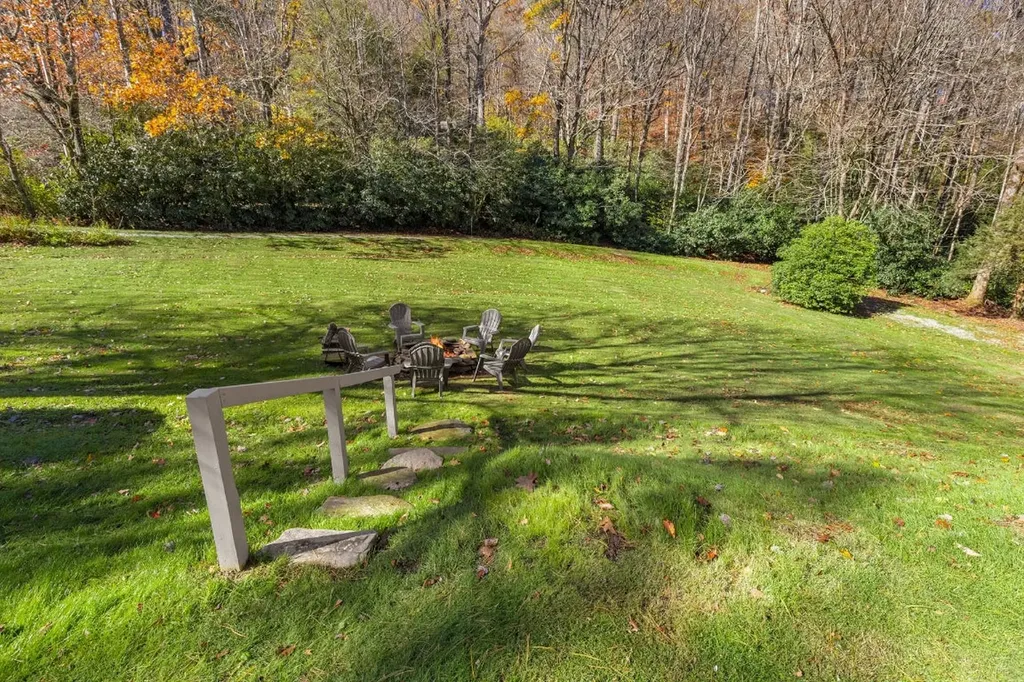 181 Cherokee Drive Highlands NC 28741