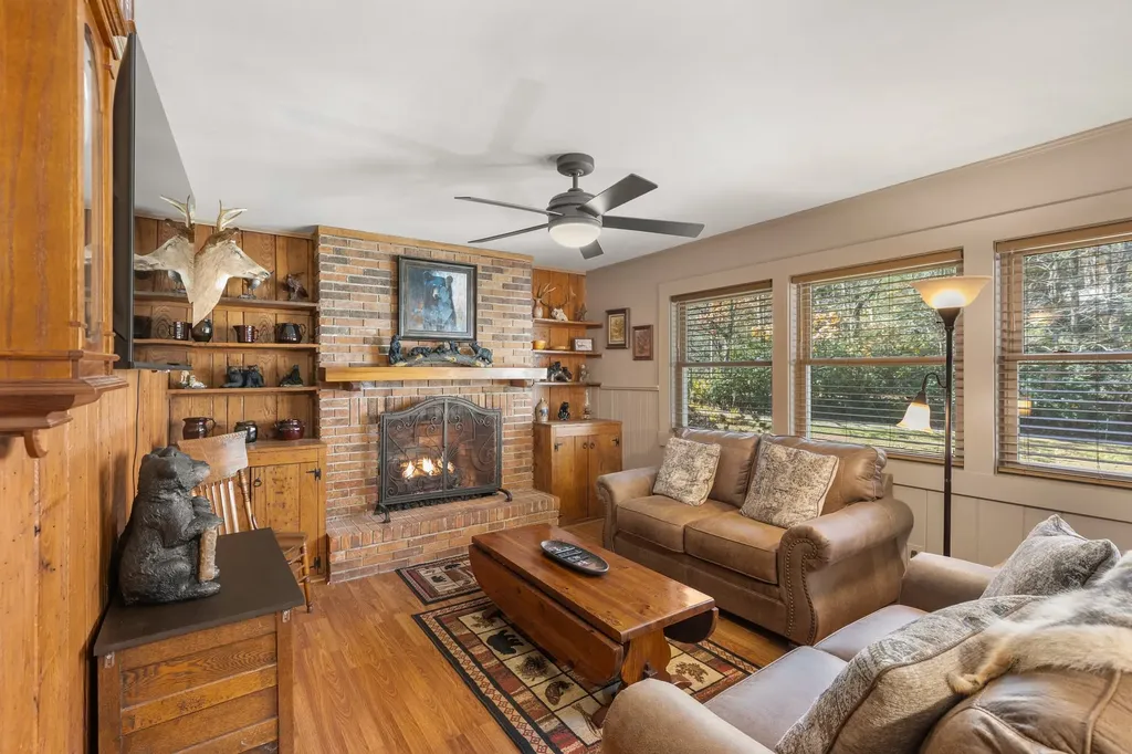 181 Cherokee Drive Highlands NC 28741
