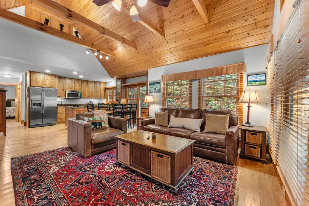 91 Winsome Way Cashiers NC 28717