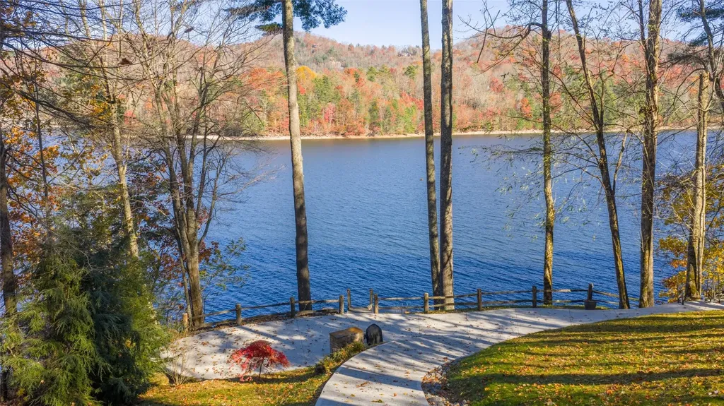 256 S Woods Mountain Trail Cullowhee NC 28723