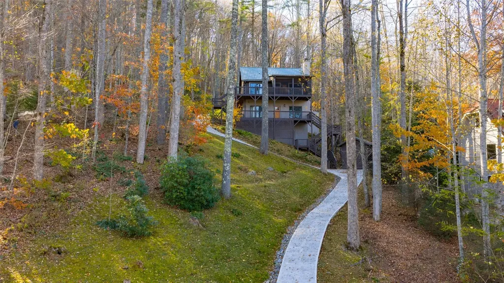 256 S Woods Mountain Trail Cullowhee NC 28723