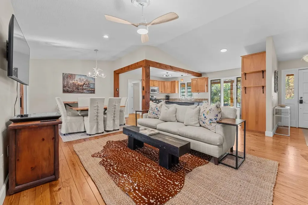 151 Rein Deer Trail Cashiers NC 28717