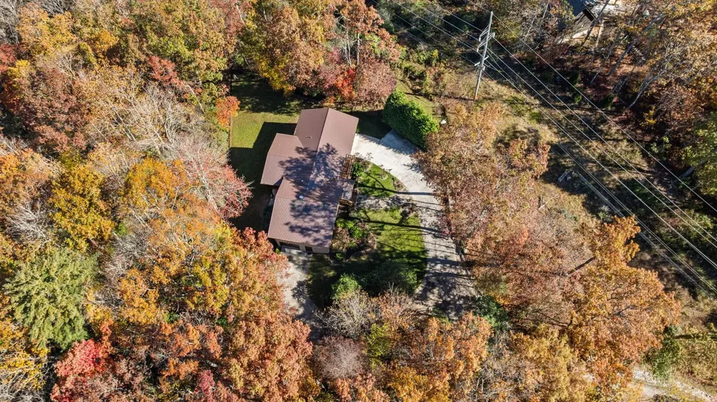 151 Rein Deer Trail Cashiers NC 28717