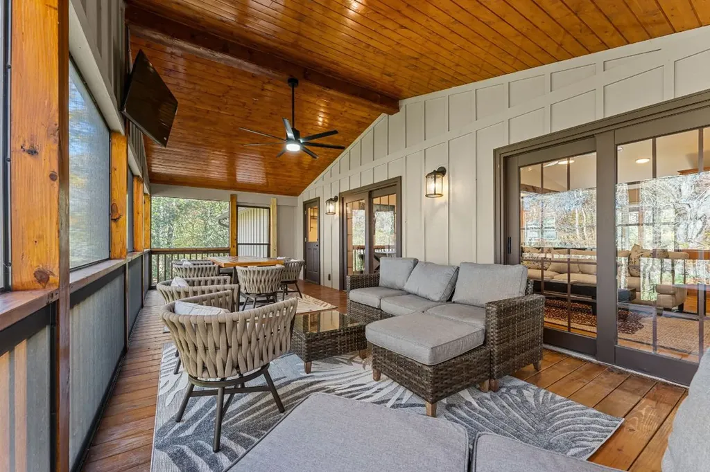 151 Rein Deer Trail Cashiers NC 28717