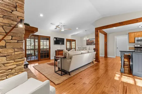 151 Rein Deer Trail Cashiers NC 28717