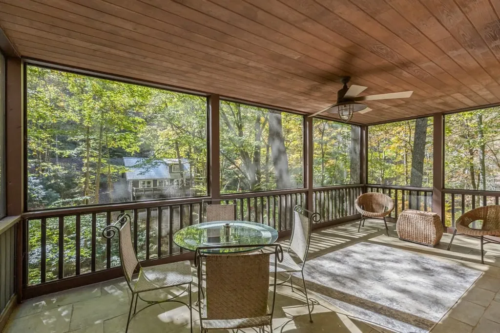 187 Big Buck Road Highlands NC 28741