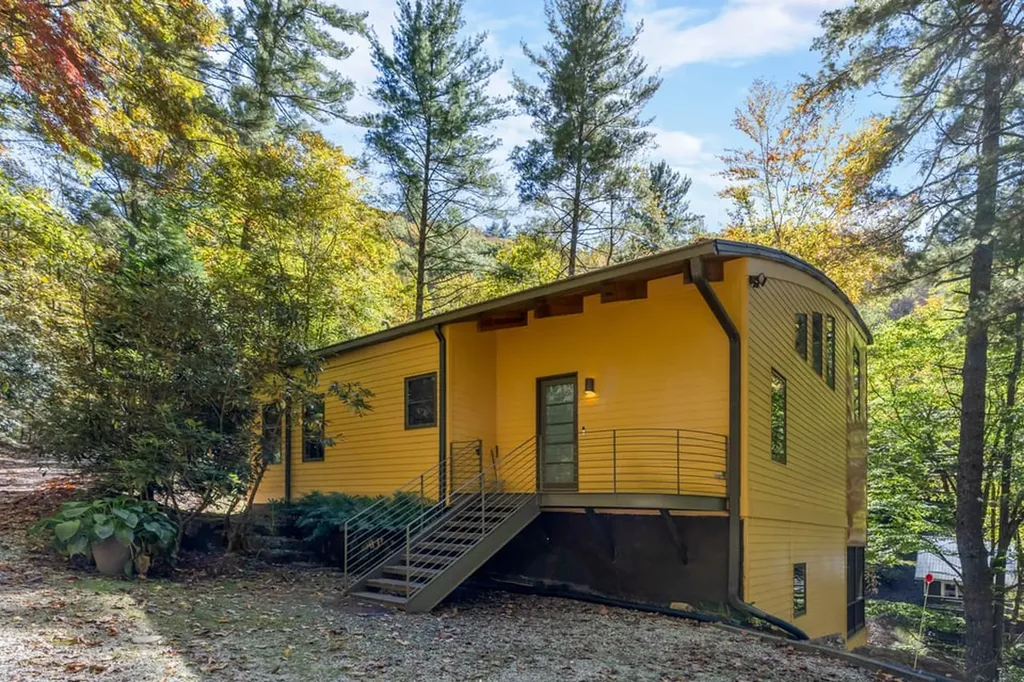 187 Big Buck Road Highlands NC 28741