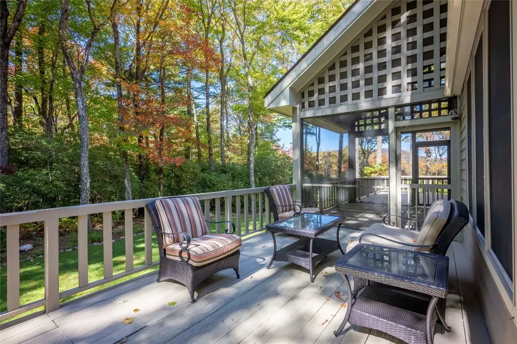 242 Club Colony Lane Lake Toxaway NC 28747
