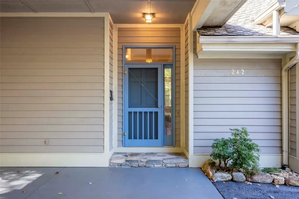 242 Club Colony Lane Lake Toxaway NC 28747