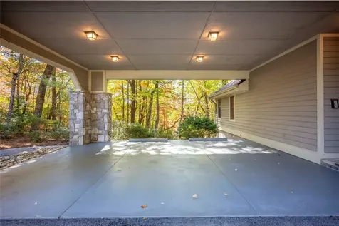 242 Club Colony Lane Lake Toxaway NC 28747