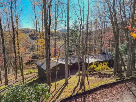2626 Dendy Orchard Road Highlands NC 28741