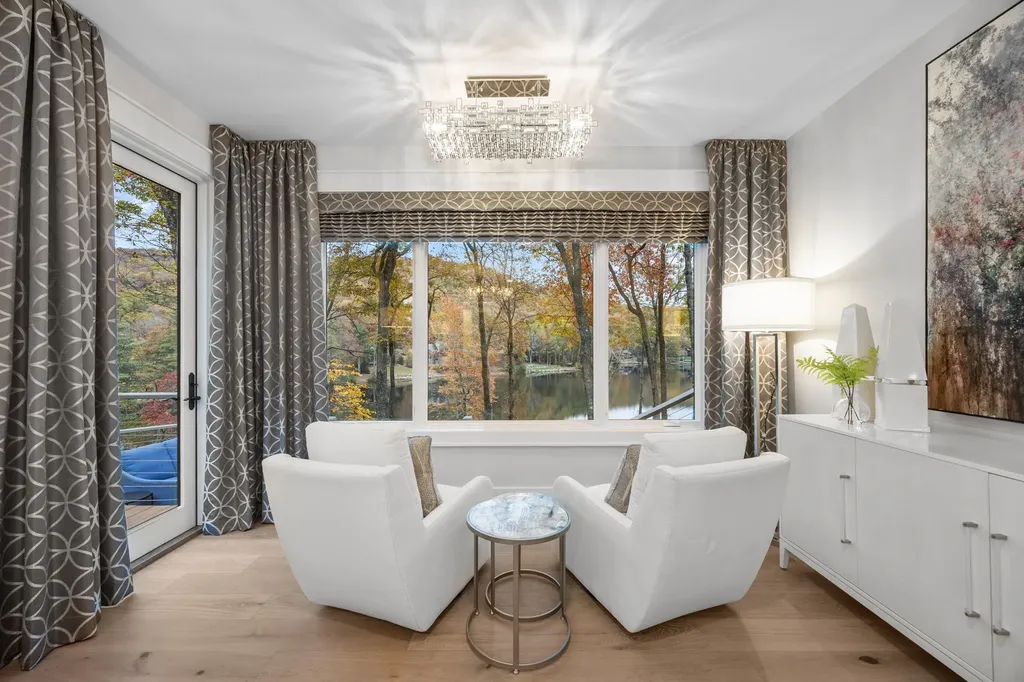 95 Cardinal Trace Lake Toxaway NC 28747