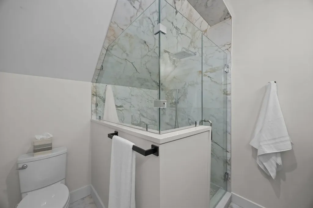 95 Cardinal Trace Lake Toxaway NC 28747