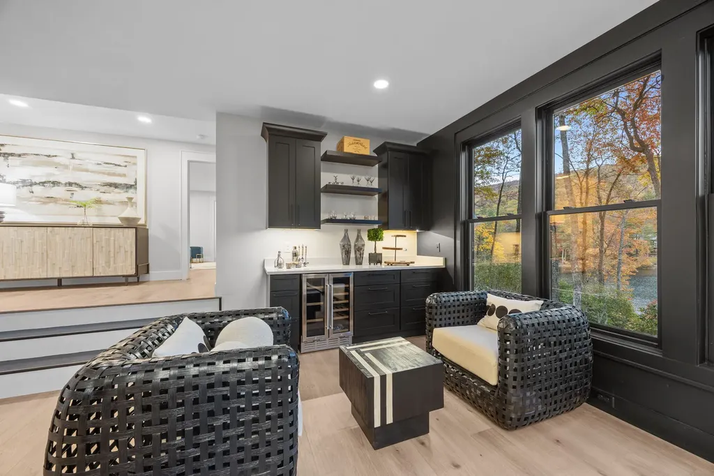 95 Cardinal Trace Lake Toxaway NC 28747