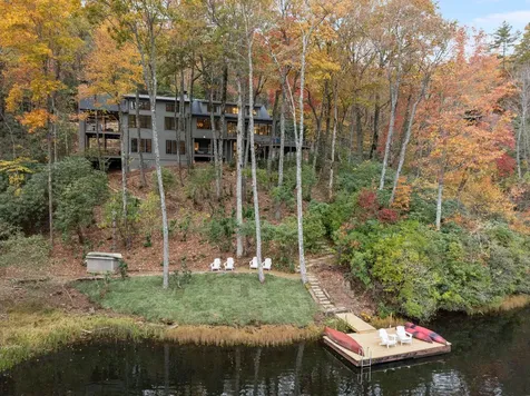 95 Cardinal Trace Lake Toxaway NC 28747