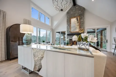 95 Cardinal Trace Lake Toxaway NC 28747