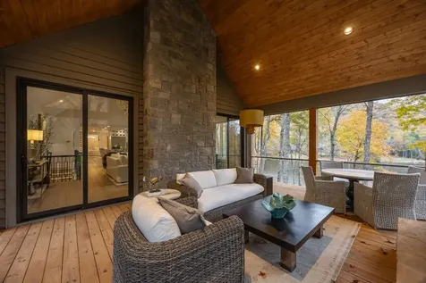 95 Cardinal Trace Lake Toxaway NC 28747