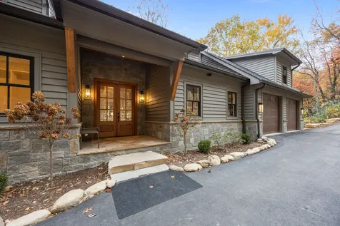 95 Cardinal Trace Lake Toxaway NC 28747