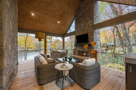 95 Cardinal Trace Lake Toxaway NC 28747