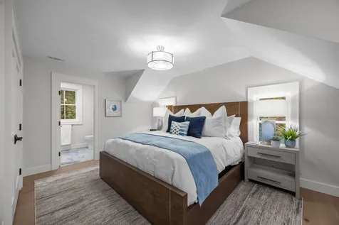 95 Cardinal Trace Lake Toxaway NC 28747